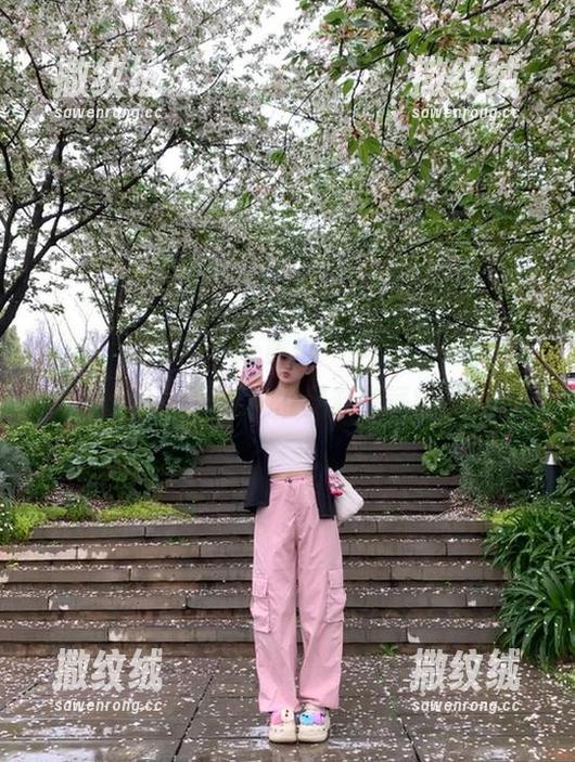“17c吃瓜”下载后,这才是一天到晚刷的黑料宝藏! “17c吃瓜”下载后,这才是一天到晚刷的黑料宝藏!