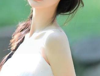 51每日吃瓜苹果版：快来看看最新的瓜，好像又有人摔跤了？