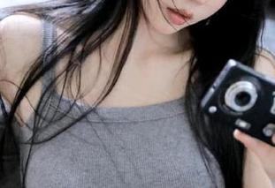 91吃瓜在线，视频里的每一幕都像是一场狂欢，快查收吧！