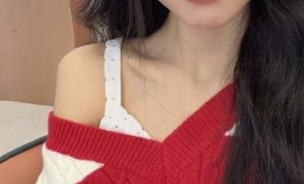 在zzzttt79一秒钟翻遍所有资源，惊呆了，原来我妈也是潜水高手！
