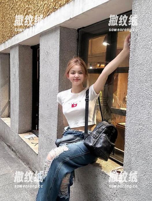 只需登录,五一吃瓜官网让你从此告别无聊,奋力吃瓜中… 只需登录,五一吃瓜官网让你从此告别无聊,奋力吃瓜中…