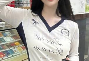 五一吃瓜群众网页带来的今日吃瓜图片，画风略逗，心情大好！