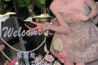 在线下载扒哥黑料，网页里的每个字都是情绪的调味剂。