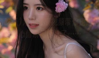 海角吃瓜视频带你走进黑料，心情瞬间复杂了……