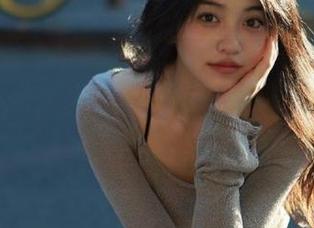 一不小心白天划着黑料不重样首页，晚上嘴里默念：我在瓜田哪个角落？