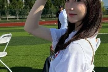 下载黑料榜苹果版，仿佛进入八卦仙境，一发不可收拾！