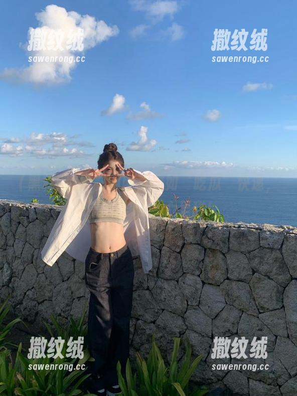 黑料网网页宛如‘吃瓜’快递,不打烊总让人心里甜! 黑料网网页宛如‘吃瓜’快递,不打烊总让人心里甜!