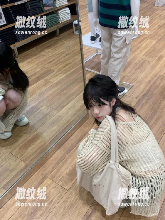 更新后的“黑料网站”,神秘入口解锁,心里默念“快别让我失望”… 更新后的“黑料网站”,神秘入口解锁,心里默念“快别让我失望”…